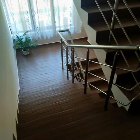 Sani Апартамент *